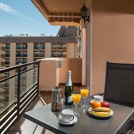 Apartment Piramides